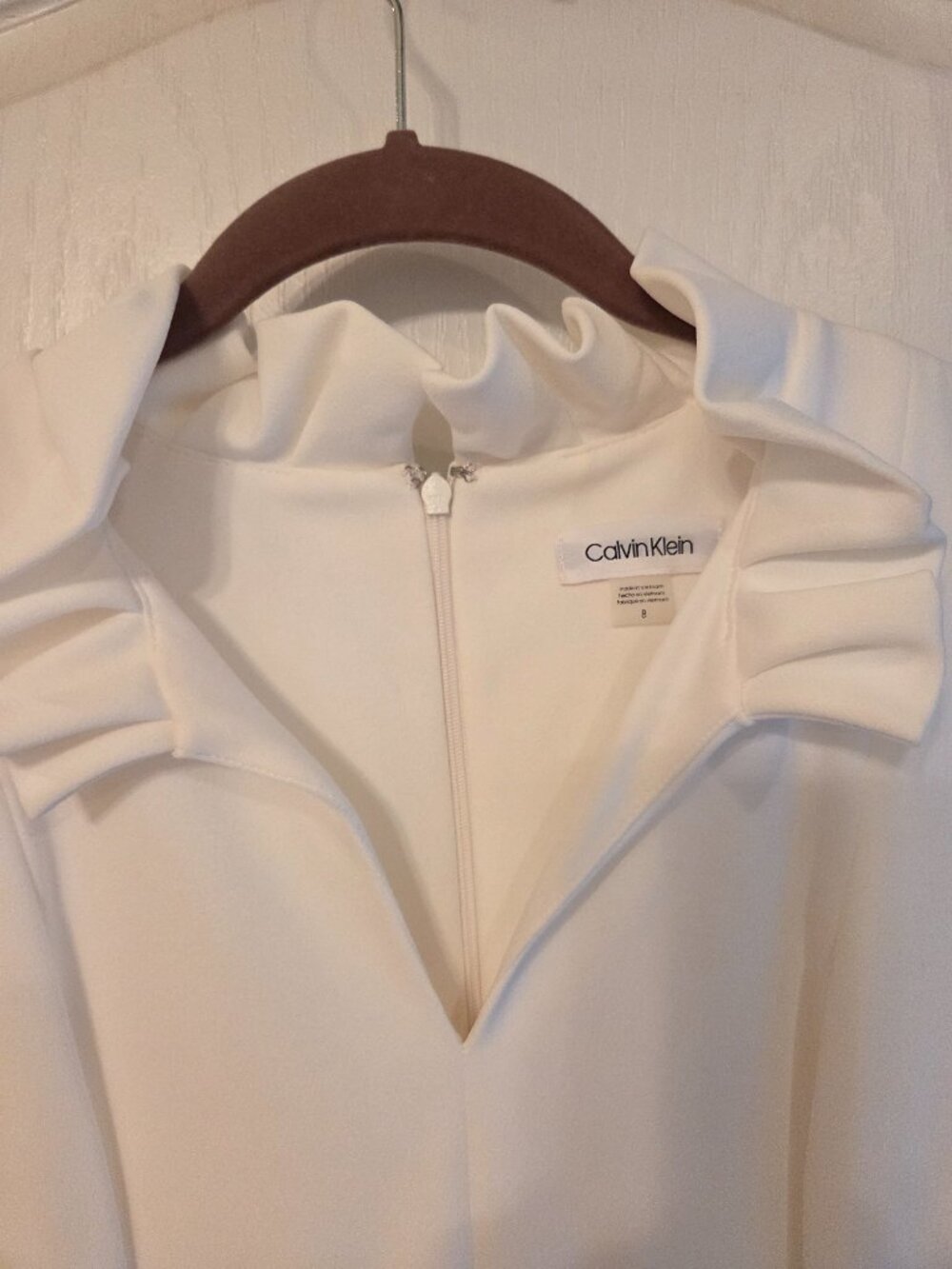 Calvin Klein White Size 8 Dress with Ruffled Collar - Picture 5 of 9